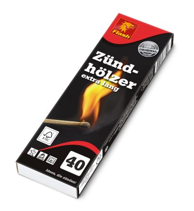 Eine Packung mit 40 extra langen Zündhölzern der Firma Flash